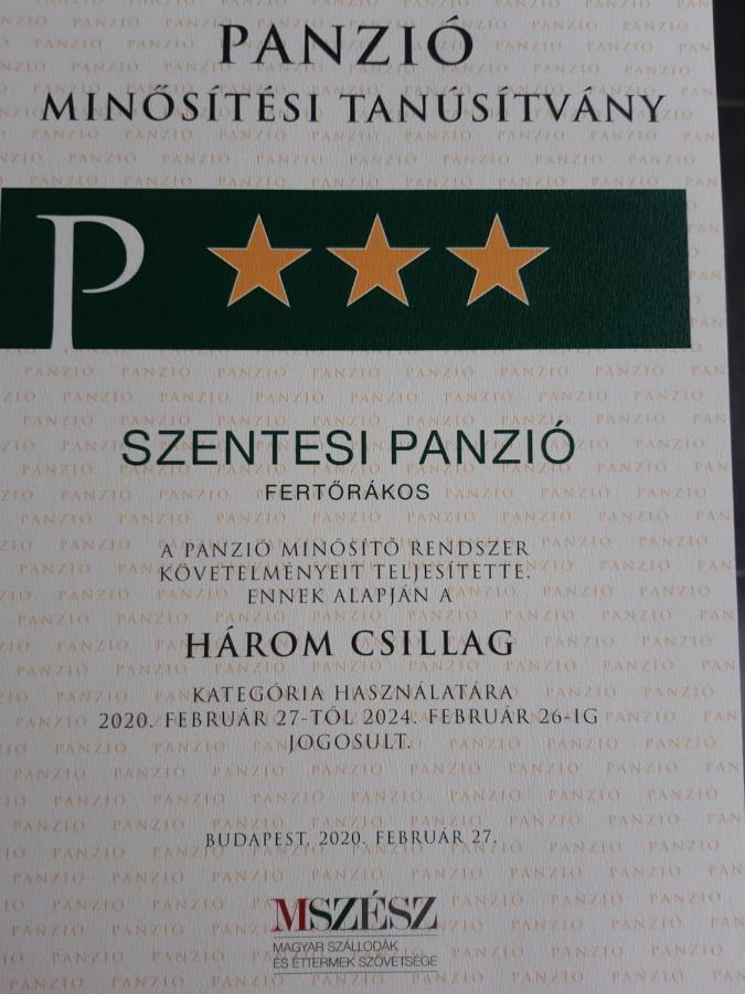 Szentesi Panzio Bed & Breakfast Fertőrákos Bagian luar foto