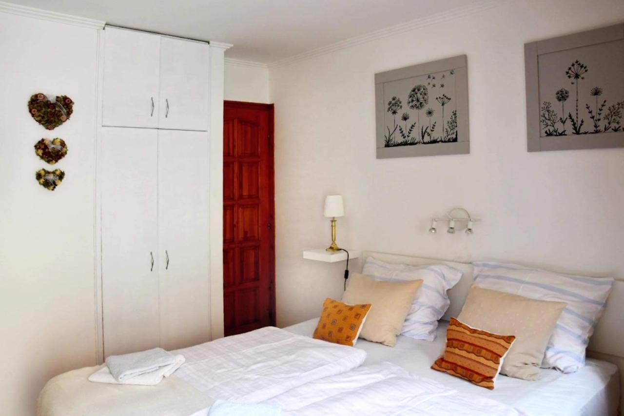 Szentesi Panzio Bed & Breakfast Fertőrákos Bagian luar foto