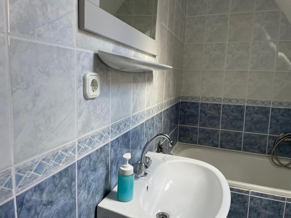 Szentesi Panzio Bed & Breakfast Fertőrákos Bagian luar foto